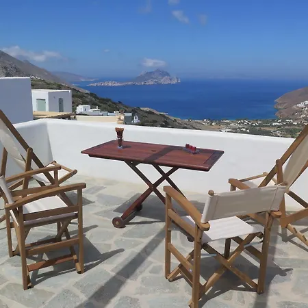 Kaminaki Amorgos & 3*